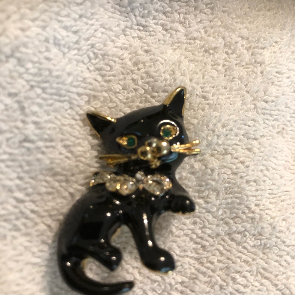 Kitty pin - Picture 1 of 1